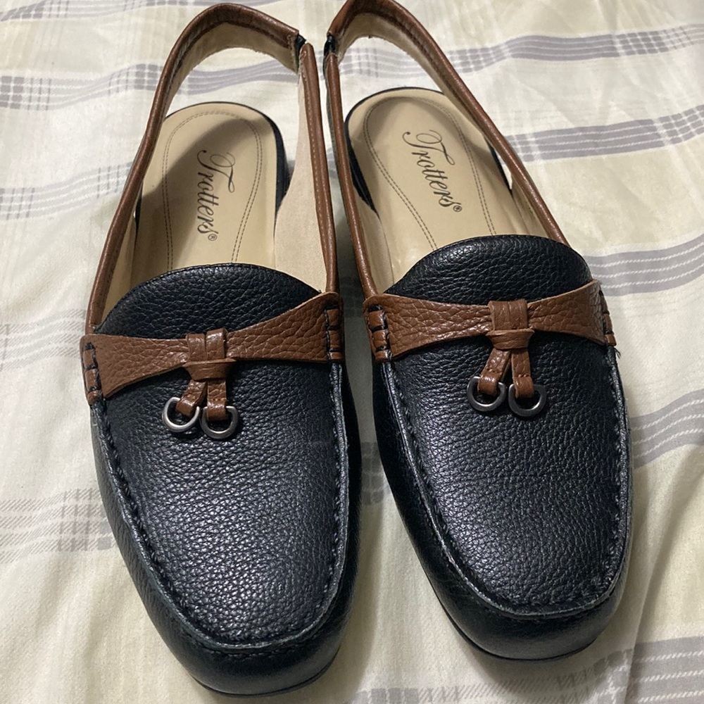 Trotters size 7.5 slides